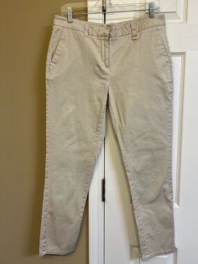 Nautica Khaki Tapered leg capris, great used condition, size 8, some stretch